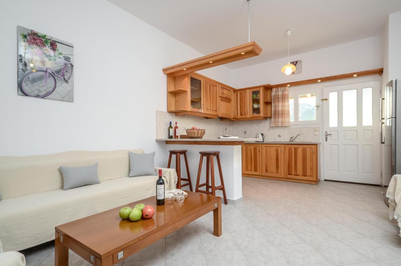 Апартаменты Bernie House Melanes Экстерьер фото